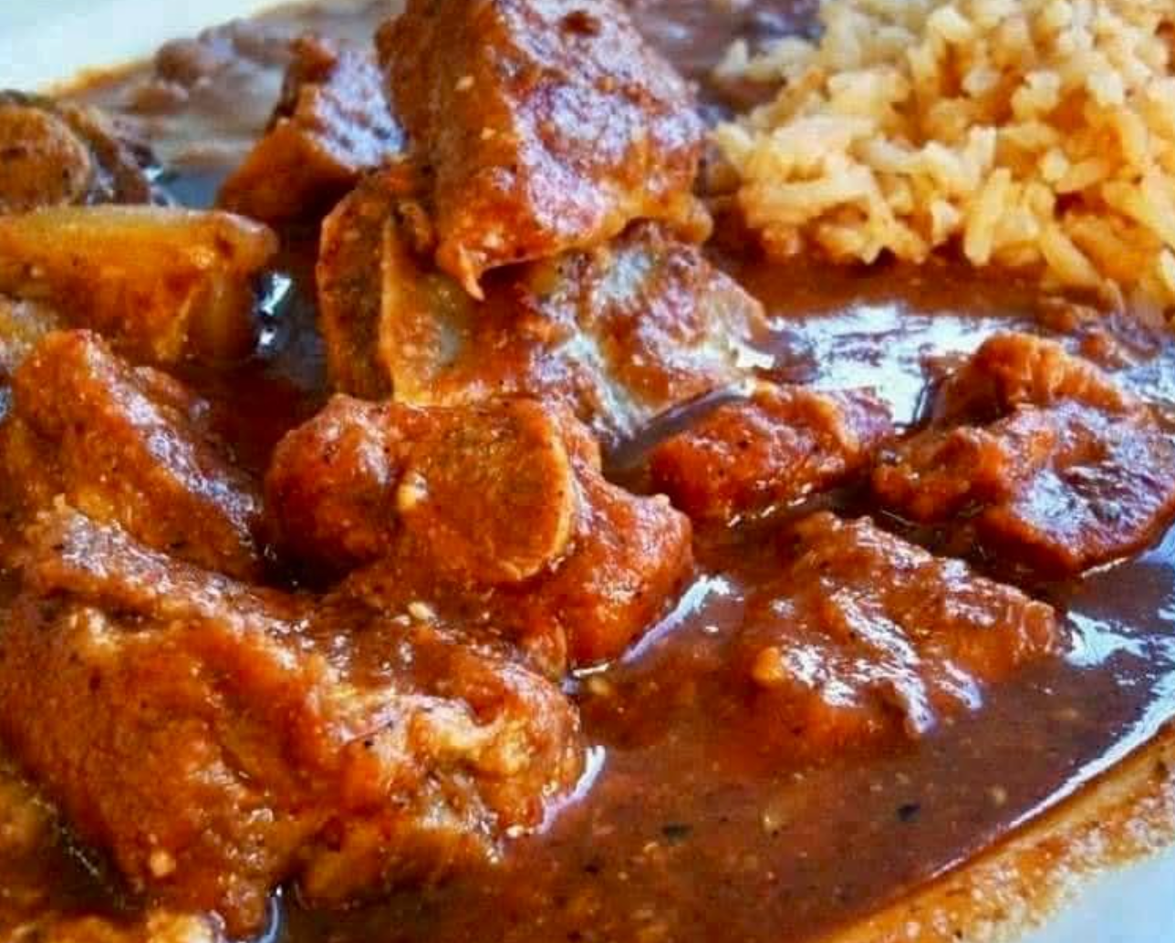 Costillas de Puerco en Salsa Roja