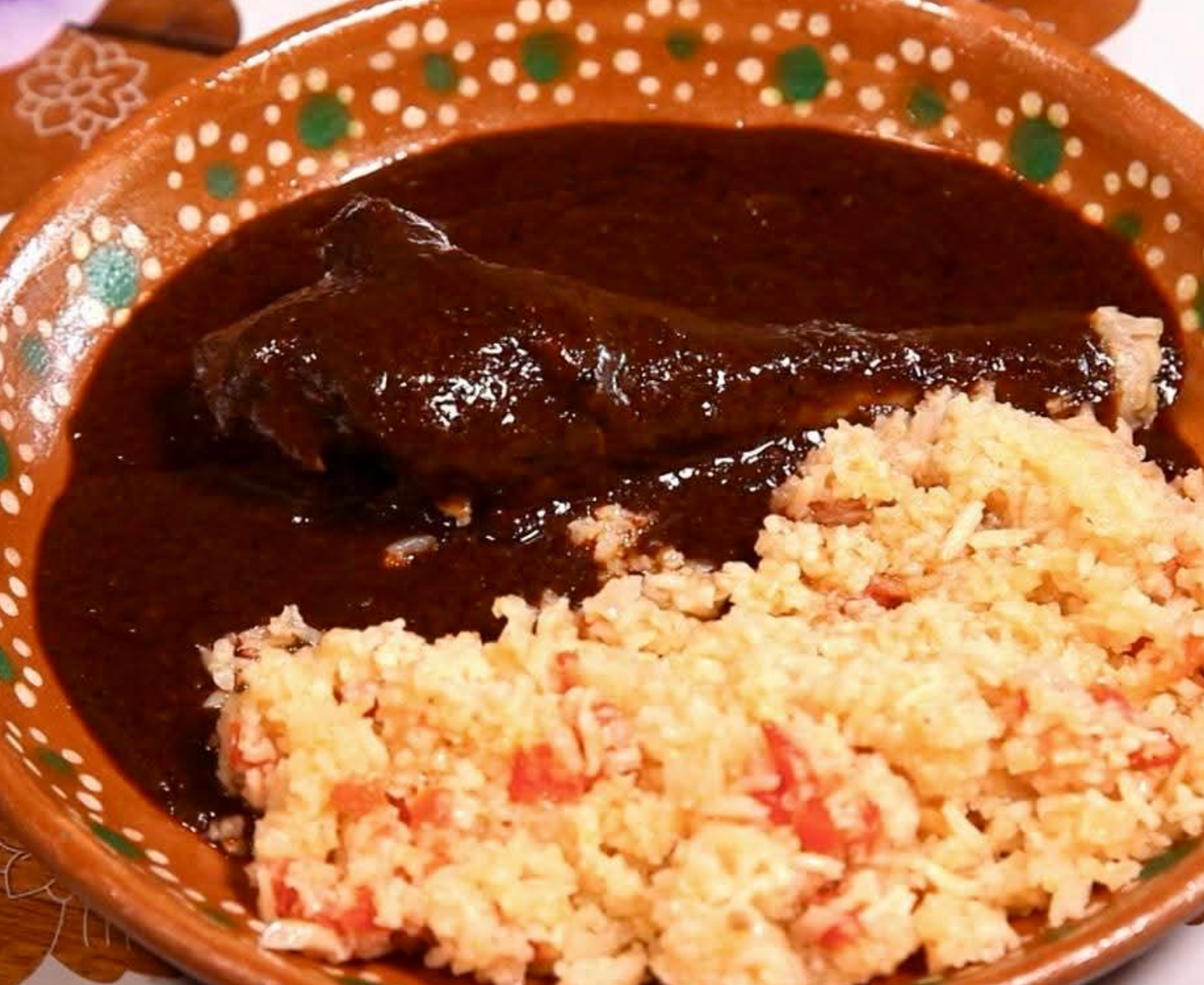 Mole con Pollo